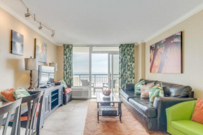 Oceanfront Condo w Balcony minutes walk to the beach
